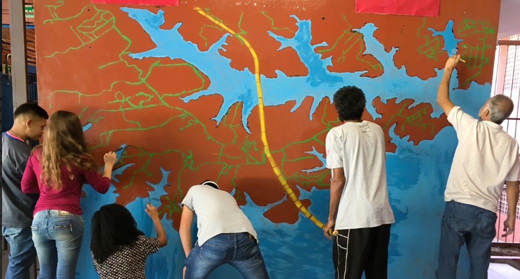 Quando a juventude se faz ponte